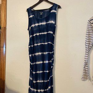 Time & Tru Maternity Maxi Dress